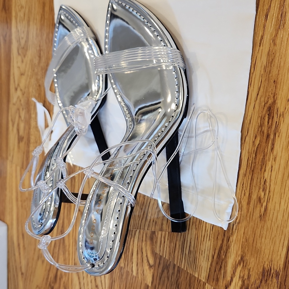 NIB Good American Cindrella Clear Silver Wedges Sandals
